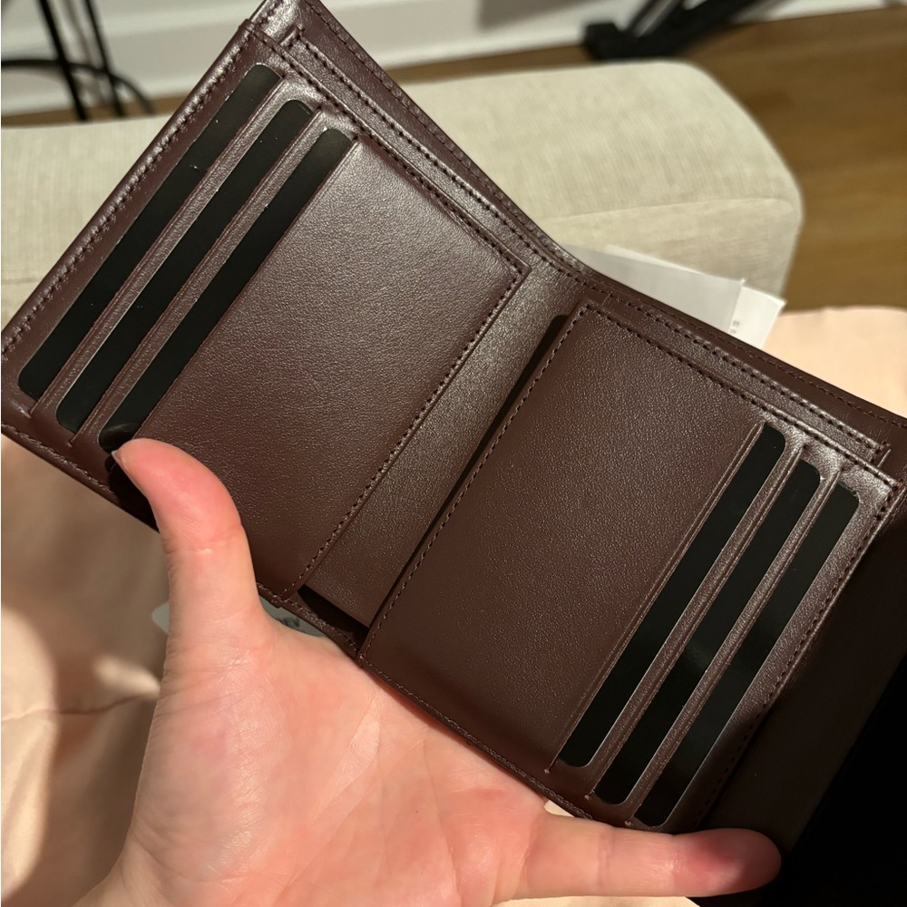 Chanel Wallet - Picture 6 of 11